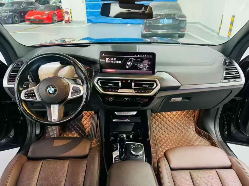 广州21年宝马X36