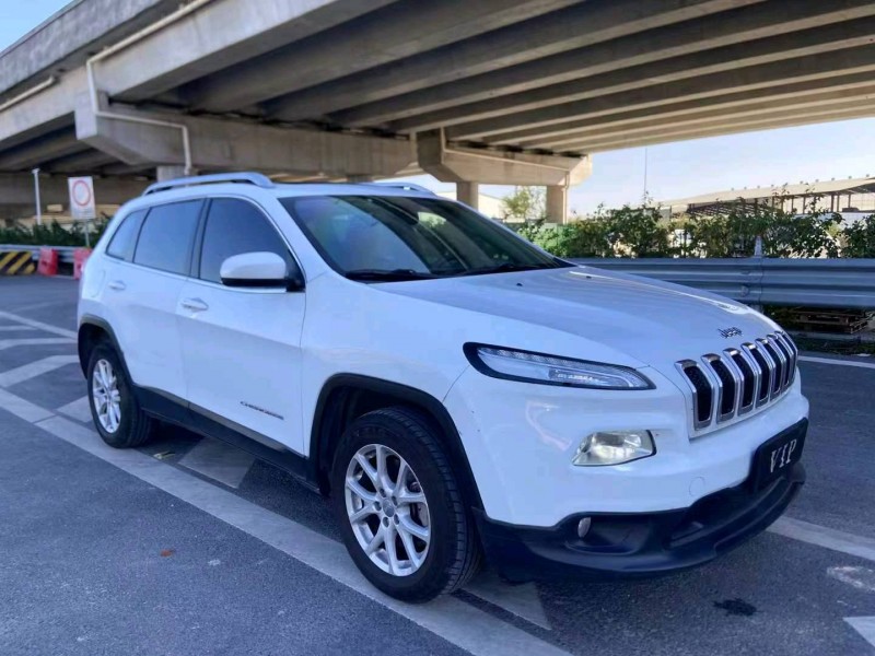 广州14年Jeep自由光3