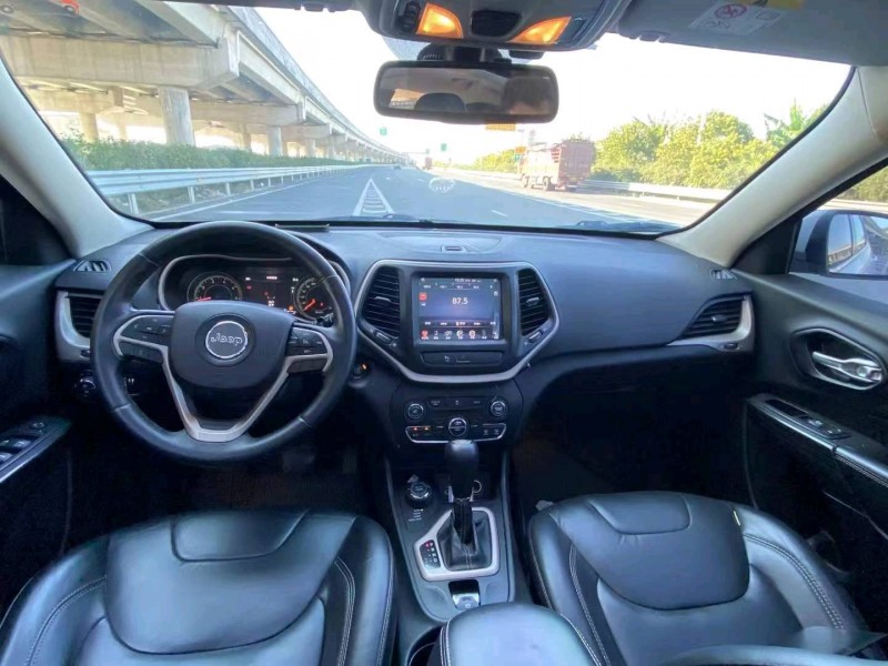 广州14年Jeep自由光8