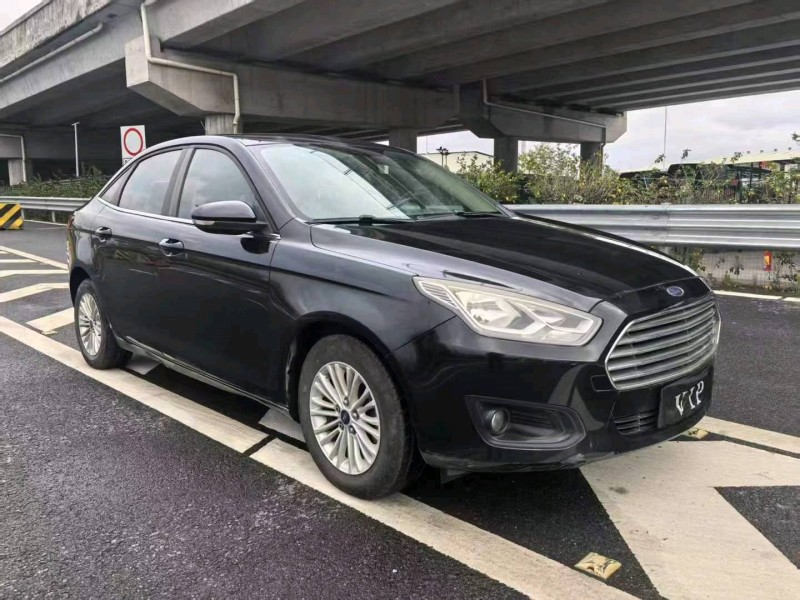 广州16年福特福睿斯3