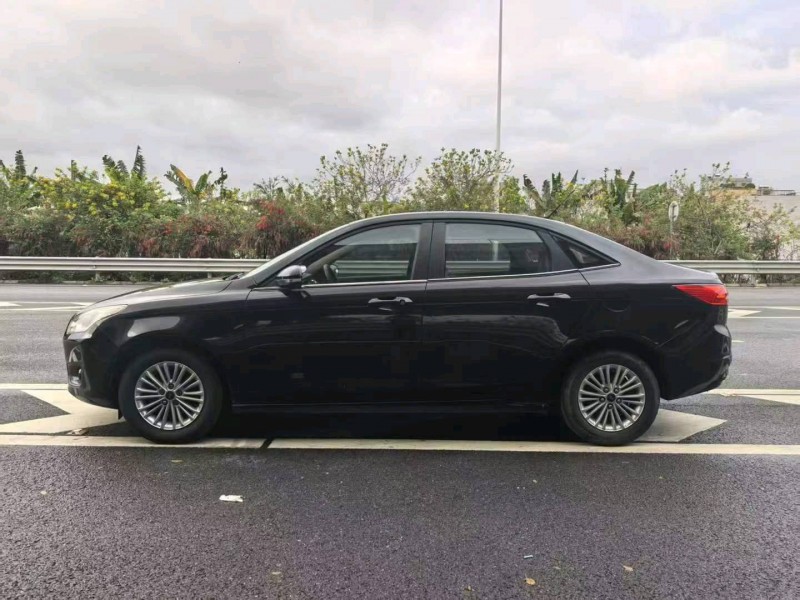 广州16年福特福睿斯4