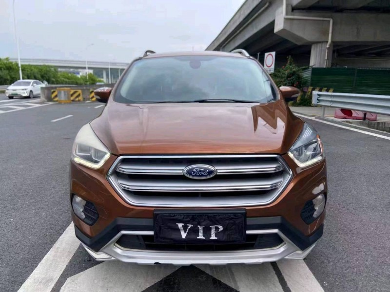 广州17年福特翼虎1