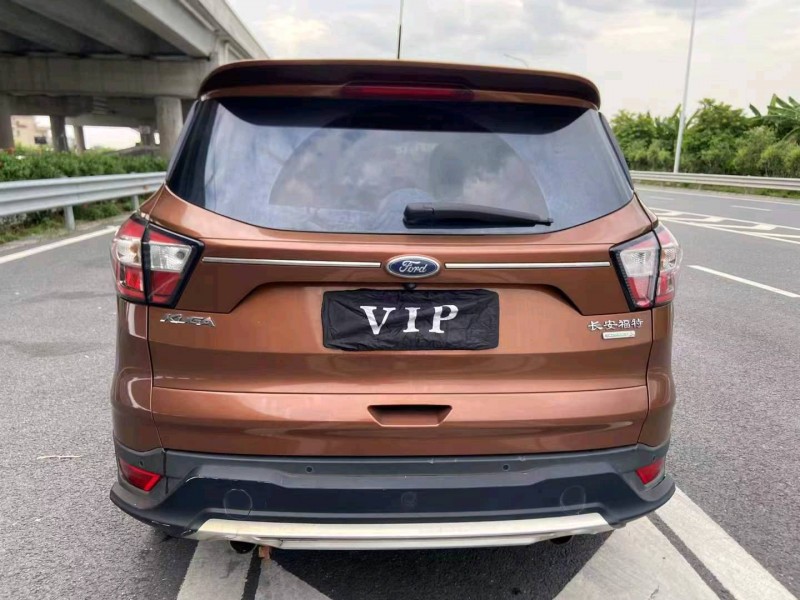 广州17年福特翼虎5