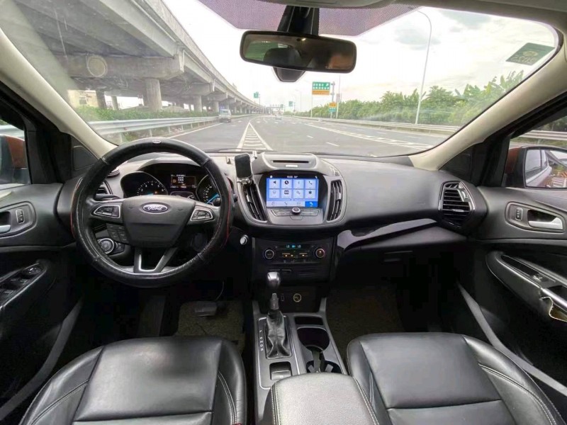 广州17年福特翼虎8