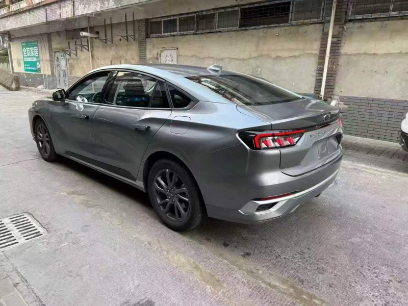 六盘水25年福特蒙迪欧8