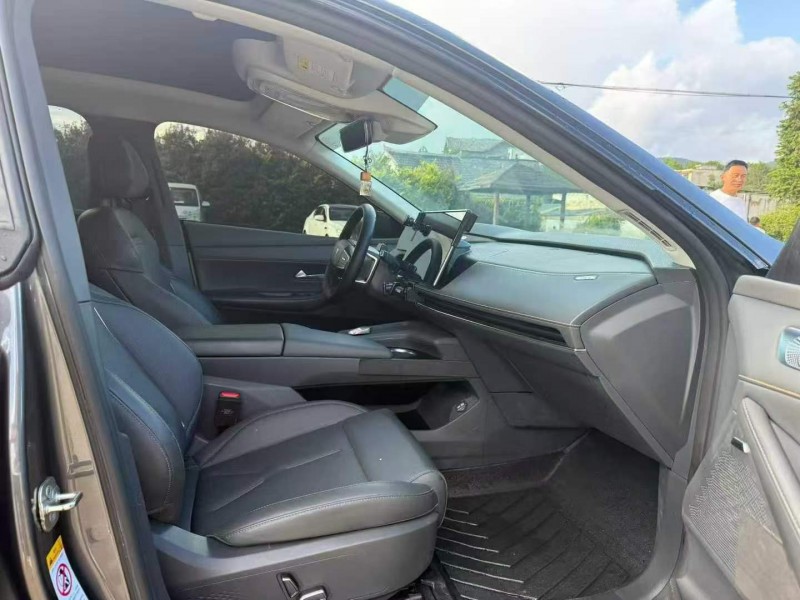 毕节23年长安汽车深蓝5