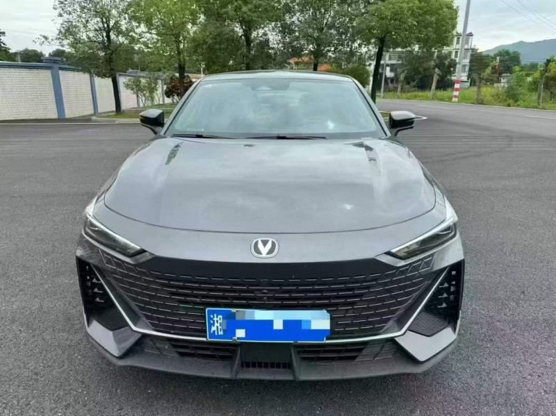 深圳25年长安汽车UNI1