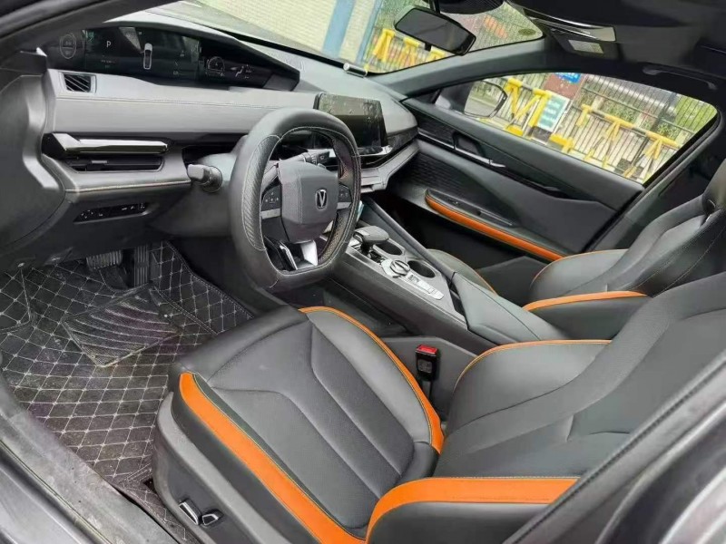 深圳25年长安汽车UNI5