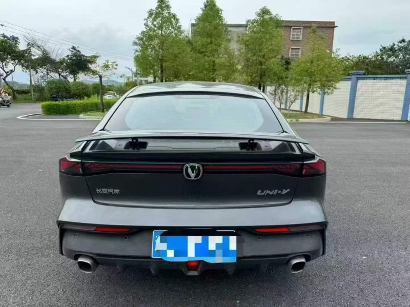 深圳25年长安汽车UNI9