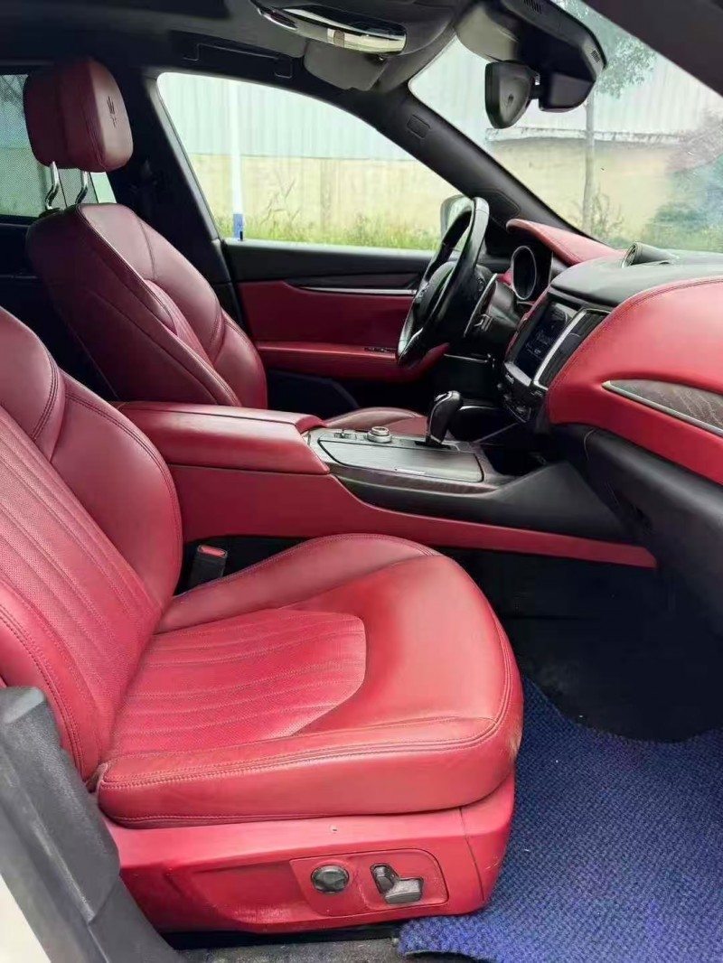 菏泽17年玛莎拉蒂Levante4