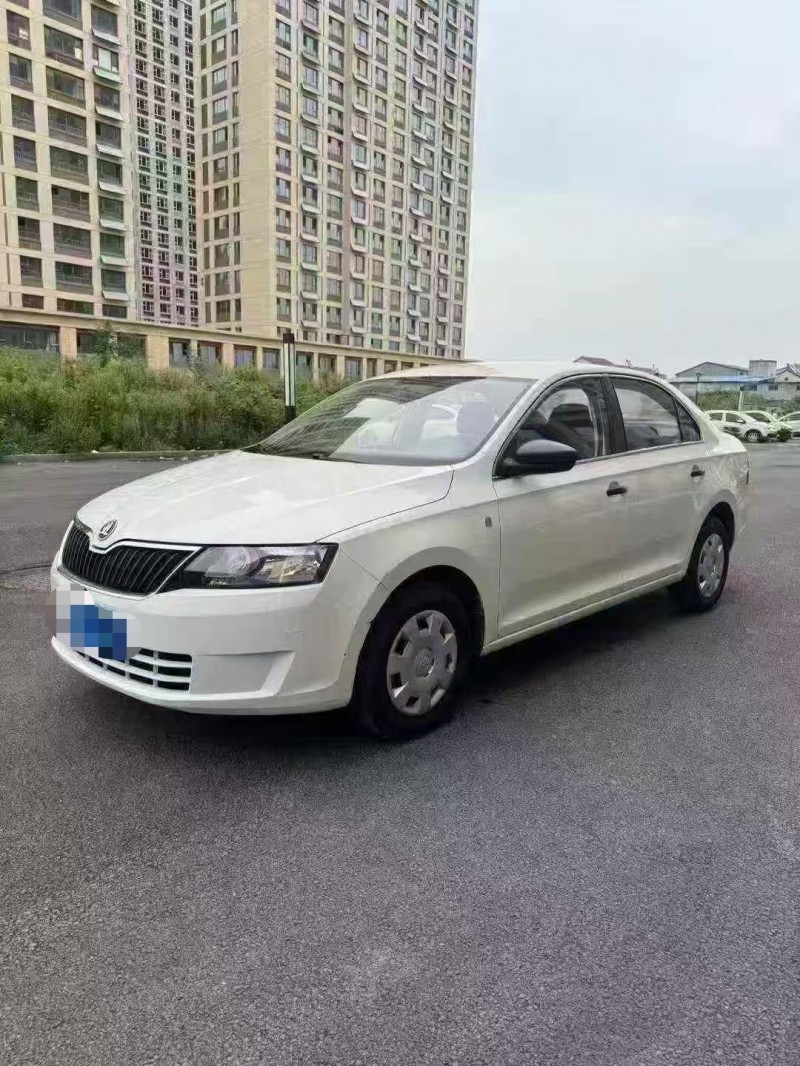 菏泽19年斯柯达昕锐1