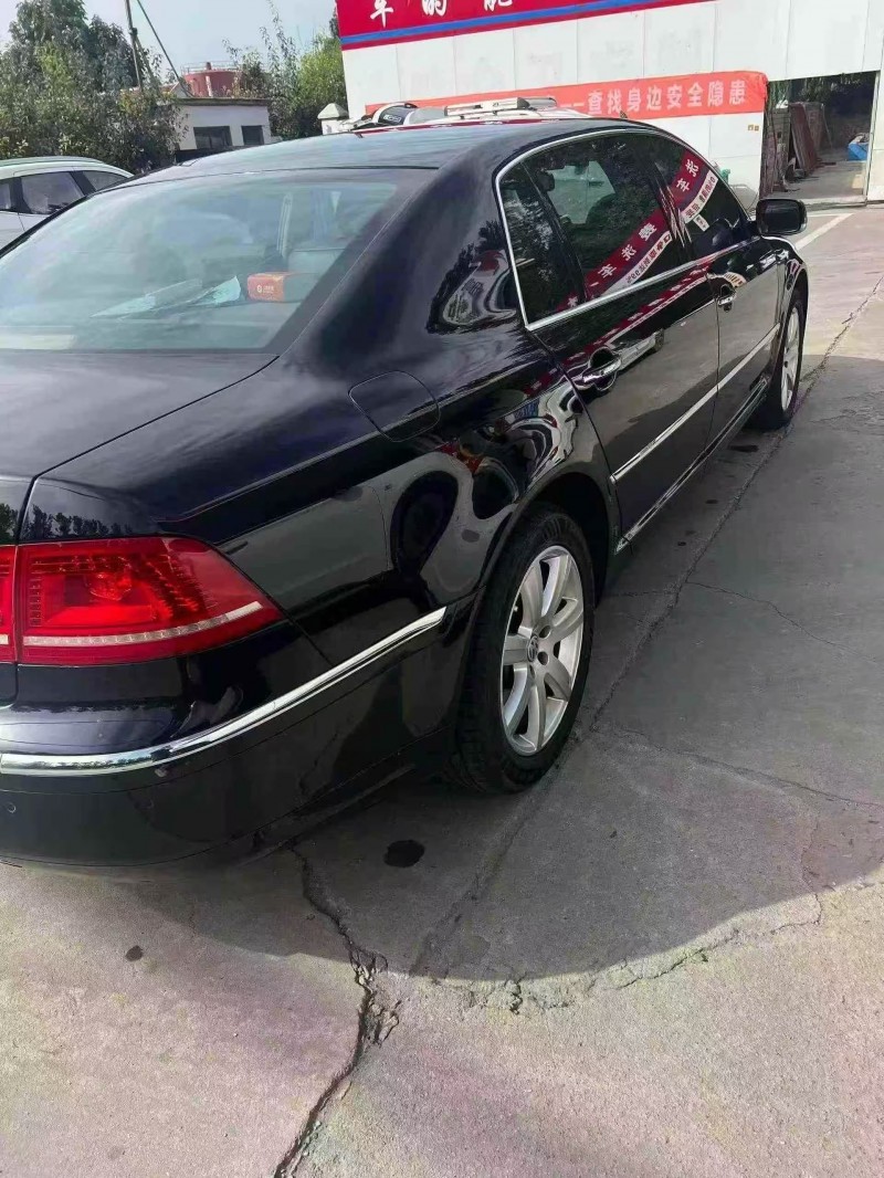 菏泽12年大众辉腾7