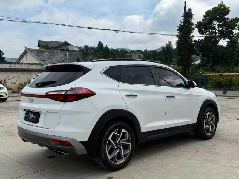 毕节20年现代途胜7