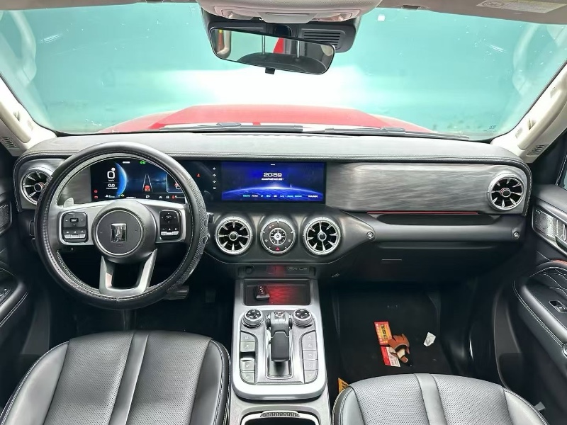 成都22年长城汽车魏牌5