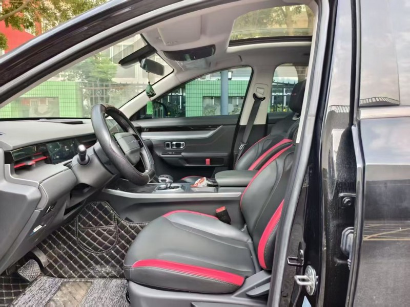 成都25年奇瑞捷途6