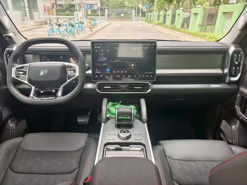 成都25年奇瑞捷途5