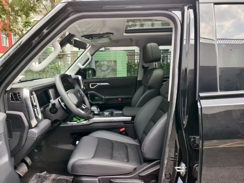 成都25年奇瑞捷途6