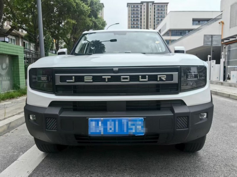 成都25年奇瑞捷途1