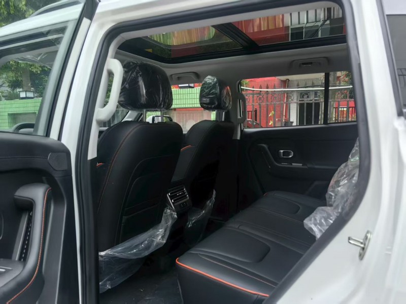 成都25年奇瑞捷途5