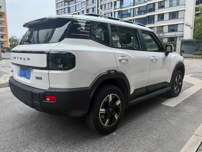 成都25年奇瑞捷途6