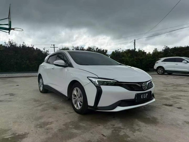 毕节21年别克微蓝3