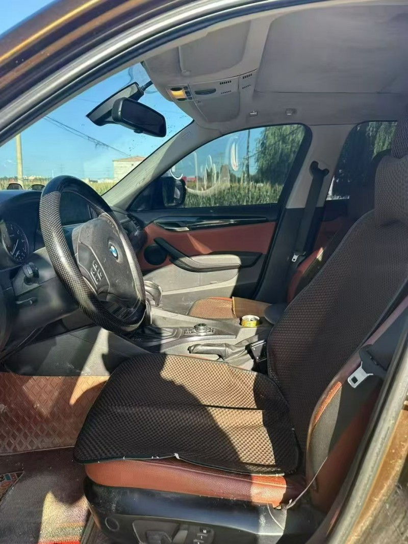 保定12年宝马X17