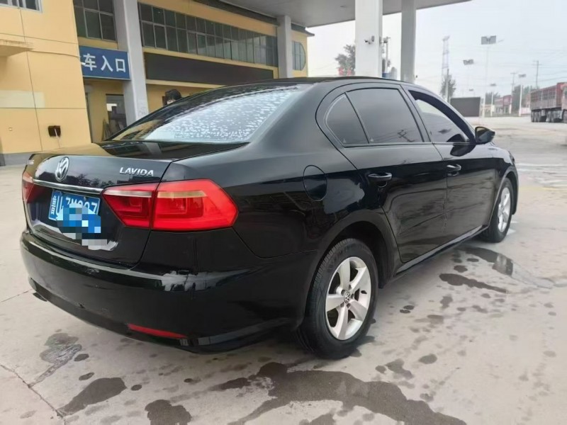 保定17年大众朗逸4