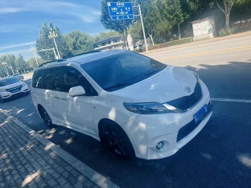 保定17年丰田塞纳6