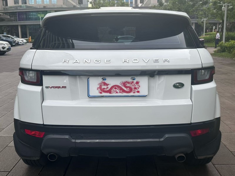 佛山17年路虎极光9