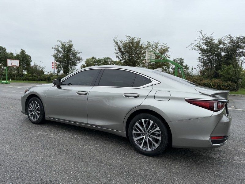 盐城24年雷克萨斯ES4