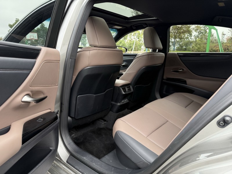 盐城24年雷克萨斯ES8