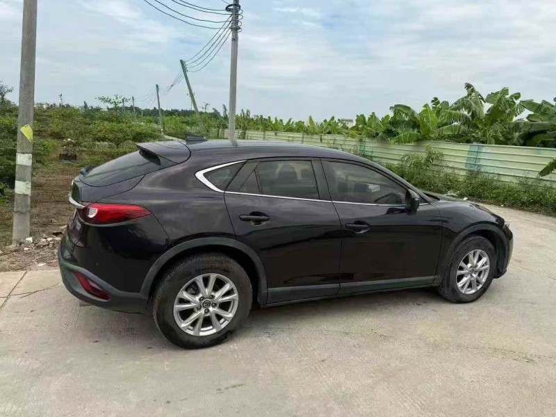 江门17年马自达CX-47