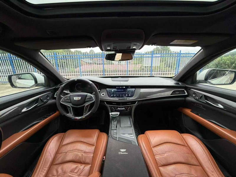 湘潭17年凯迪拉克CT64