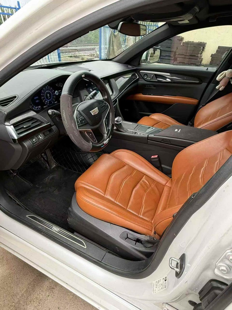 湘潭17年凯迪拉克CT65