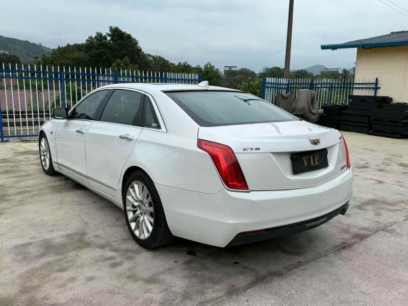 湘潭17年凯迪拉克CT67