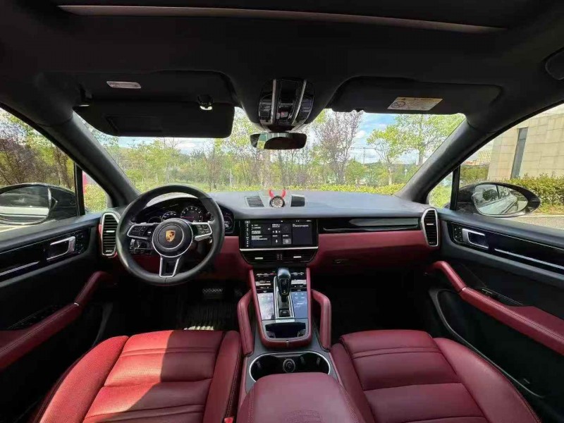 九江20年保时捷卡宴4