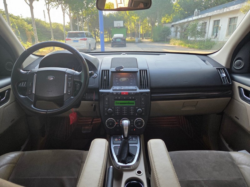 郑州12年路虎神行者7