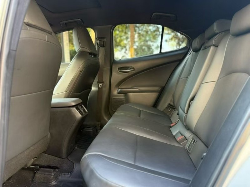 深圳21年雷克萨斯UX6