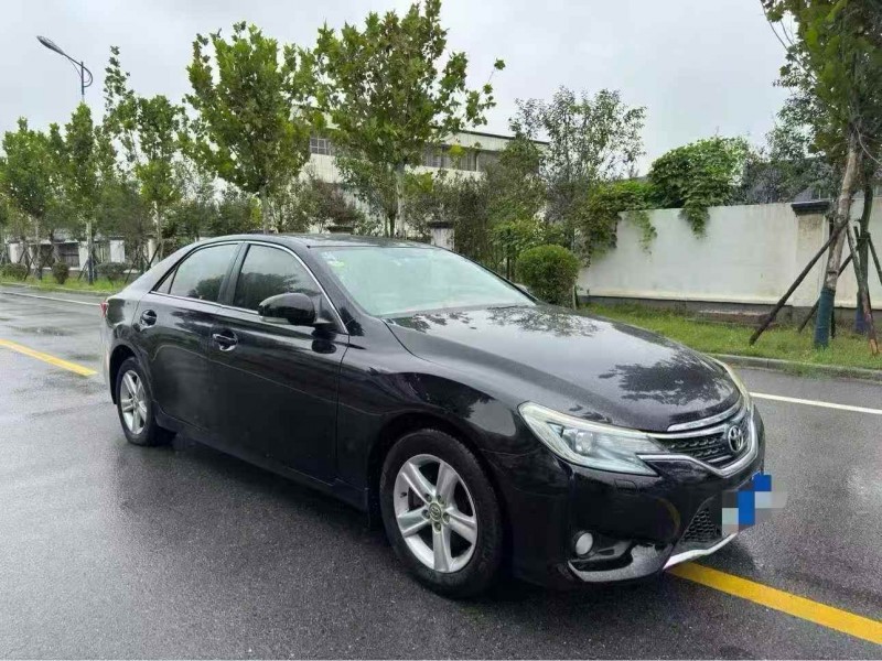 常州14年丰田锐志2