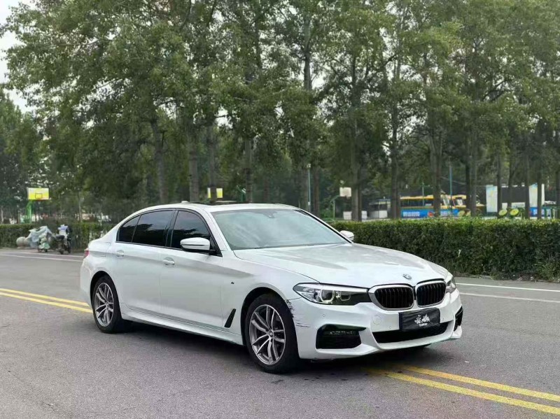 济宁19年宝马5系3