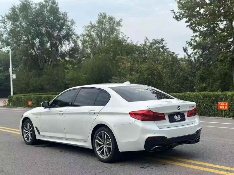 济宁19年宝马5系7