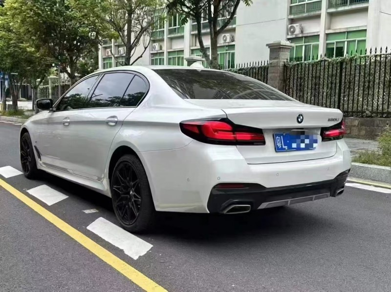 广州23年宝马5系8