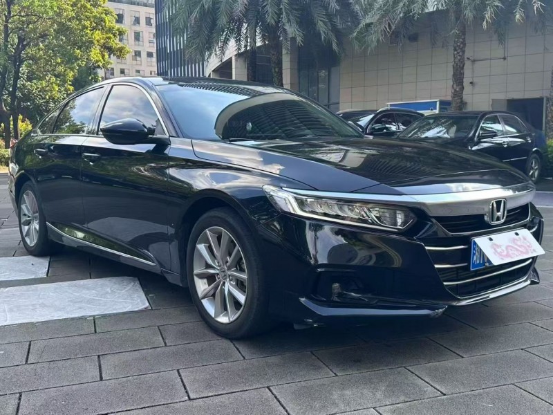 佛山22年本田雅阁2