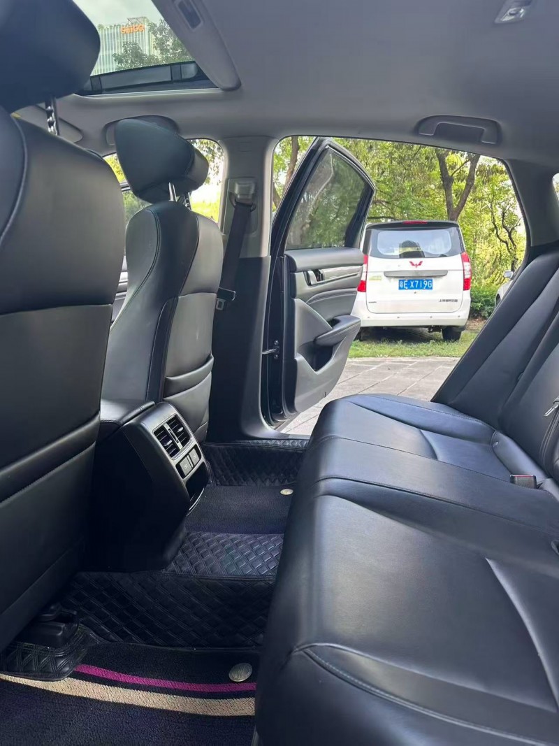 佛山22年本田雅阁6