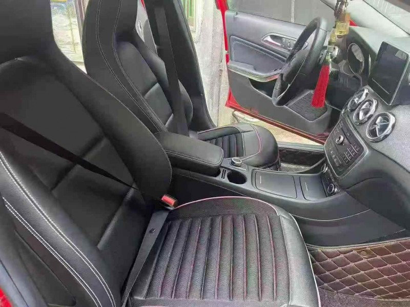 厦门17年奔驰GLA6