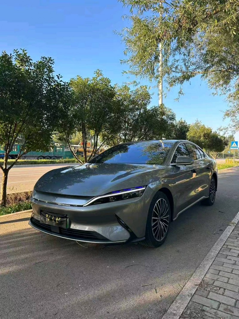 济南22年比亚迪汉2