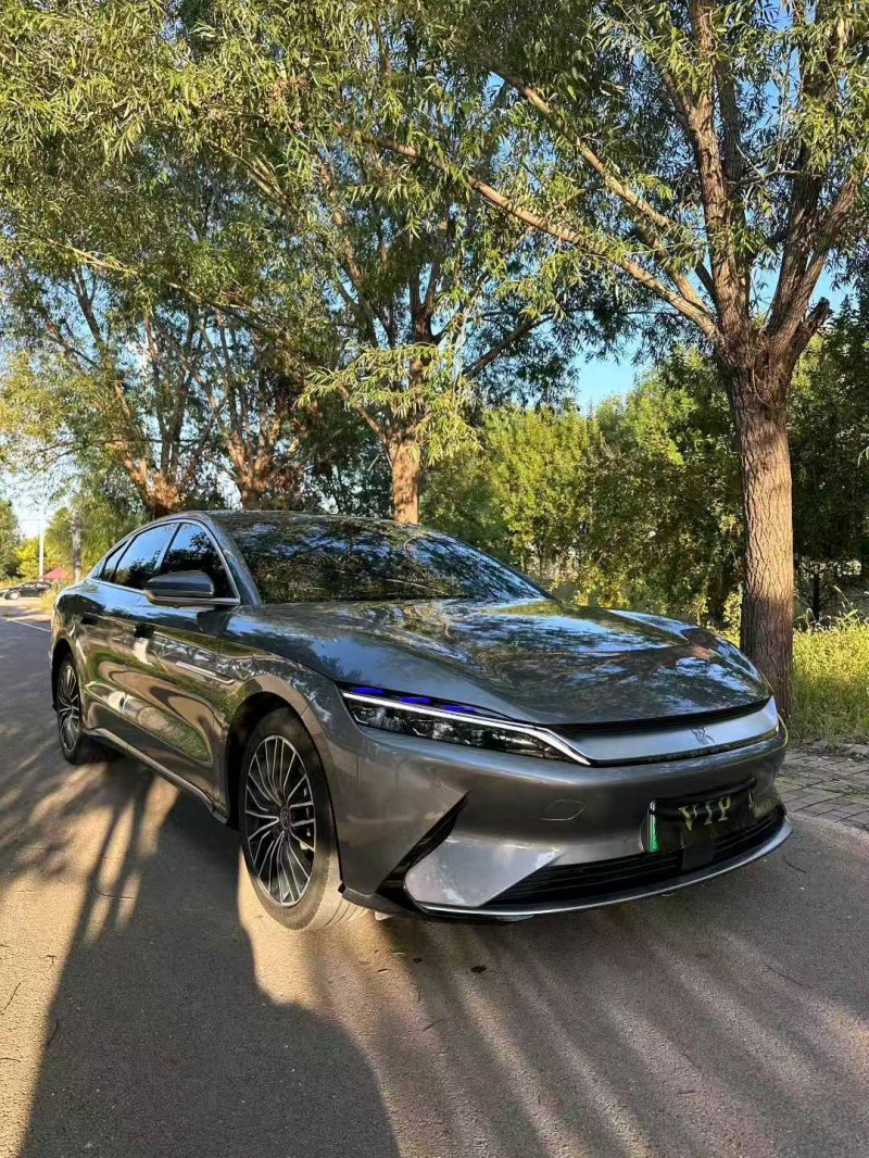 济南22年比亚迪汉3