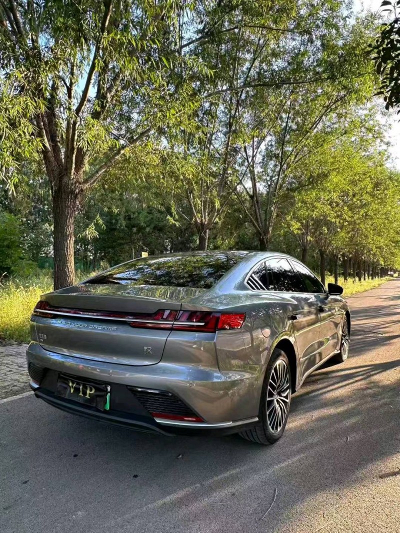 济南22年比亚迪汉5