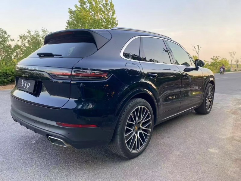 日照23年保时捷卡宴8