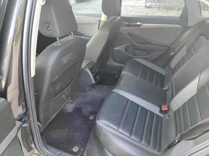 新乡22年大众速腾5